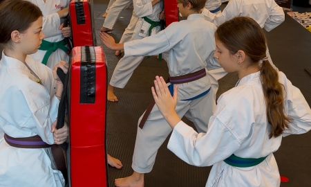 Dübendorf News, Karate, Krav Maga, Selbstverteidigung, Aroha, Fitness, Disziplin, Respekt, Lebensschule, Verteidigung, Kämpfen, Dübendorf Karate, Kinder Karate, Kindergarten Kinder, Jugendliche, Erwachsenen Karate, Lebensschule, Lifeskills, Kampfsport, Karate Training, Selbstverteidigung, Krav Maga, Zürich, Dübendorf, Fällanden, Uster, Wallisellen, Dietlikon, Selbstschutz, Karate, Kung Fu, Judo, Erwachsenen Selbstverteidigung, 8600, 8001, 8117, 8606, Volketswil, Kampfkunst, Kampfsport, 8304, 8605, Krav Maga 360, Bruce Lee, Chuck Norris, Mobbing, Stop Mobbing, Kindergeburtstag, Kampfkunst Party, Aroha, Fitness, QiGong, Qi-Gong, Taichi, Arnis, MMA, JuJitsu, Brasilien JuJitsu, Ferien Camps, Shitoryu, Shukokai, Shitokai, Gojuryu, Shotokan, Wadoryu, Kyusho, Kyusho Jitsu, Dillman, Paul Bowman, Pressure Points, Basel, Solothurn, Bern, Schweiz, Switzerland, Wild Goose Qigong, Dayan, Mixed Martial Arts, Probestunde, Trial Lesson