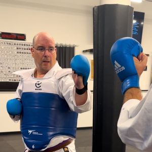 Karate, Kinder Karate, Kindergarten Kinder, Jugendliche, Erwachsenen Karate, Lebensschule, Lifeskills, Kampfsport, Karate Training, Selbstverteidigung, Krav Maga, Zürich, Dübendorf, Fällanden, Uster, Wallisellen, Dietlikon, Selbstschutz, Karate, Kung Fu, Judo, Erwachsenen Selbstverteidigung, 8600, 8001, 8117, 8606, Volketswil, Kampfkunst, Kampfsport, 8304, 8605, Krav Maga 360, Bruce Lee, Chuck Norris, Mobbing, Stop Mobbing, Kindergeburtstag, Kampfkunst Party, Aroha, Fitness, QiGong, Qi-Gong, Taichi, Arnis, MMA, JuJitsu, Brasilien JuJitsu, Ferien Camps, Shitoryu, Shukokai, Shitokai, Gojryu, Shotokan, Wadoryu, Kyusho, Kyusho Jitsu, Dillman, Paul Bowman, Pressure Points, Basel, Solothurn, Bern, Schweiz, Switzerland, Wild Goose Qigong, Dayan, Mixed Martial Arts, Probestunde, Trial Lesson, Online Training,